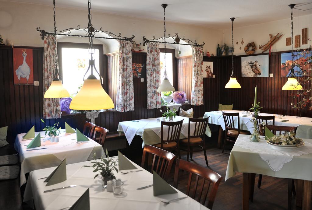 Hotel Gruener Baum Pommersfelden Kültér fotó