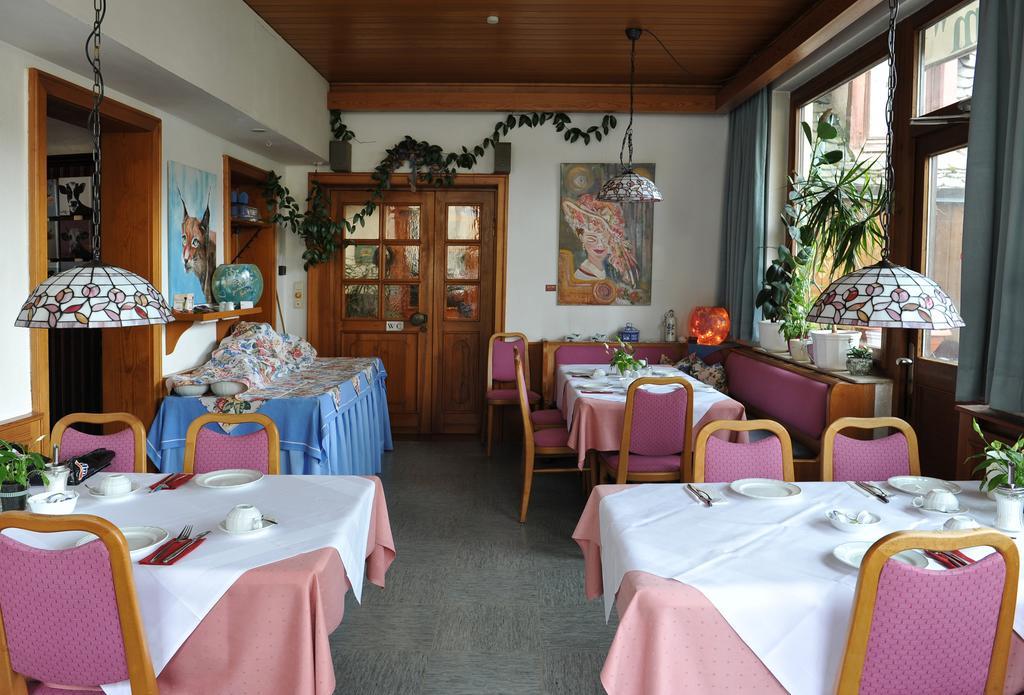 Hotel Gruener Baum Pommersfelden Kültér fotó